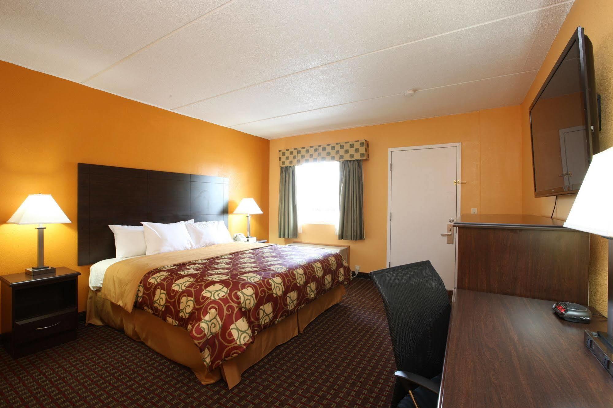 Blue Sky Inn Glens Falls-Saratoga-Lake George Exteriér fotografie